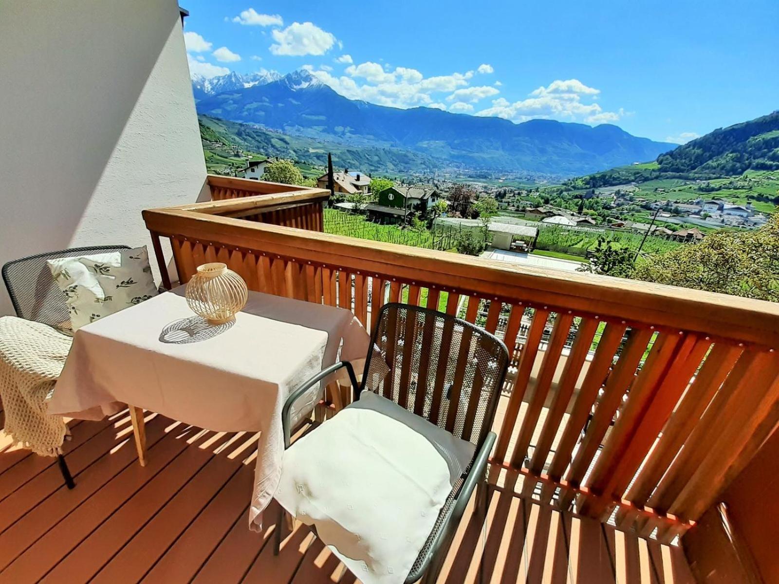 Froehlichhof Wohnung Apfelbluete Lagundo Esterno foto
